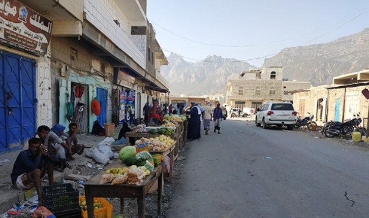 إصلاح سقطرى يدعو المحافظ للانشغال بتوفير الخدمات بدلا من استهداف القبيلة وشيوخها