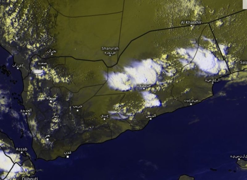 خبير أرصاد يبشر بهطول أمطار غزيرة على مناطق تعاني من الجفاف في حضرموت وشبوة