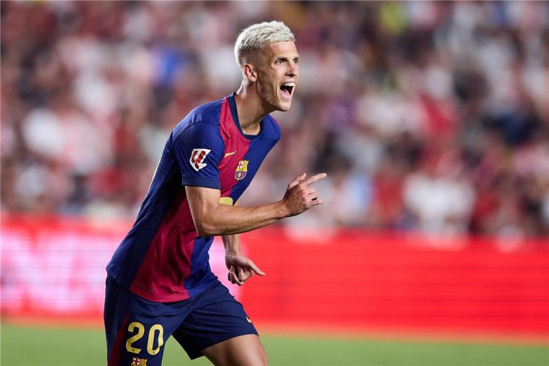 داني أولمو يسجل في أول مباراة له مع برشلونة