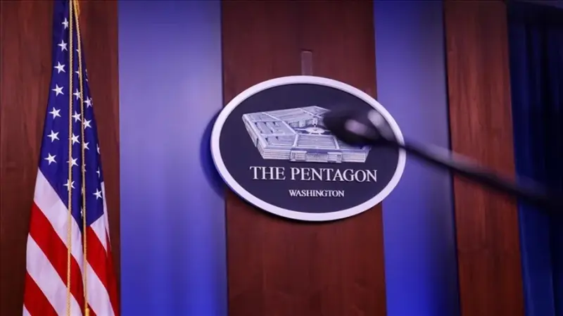 البنتاغون يفتح تحقيقا باستخدام تطبيق “سيجنال” لتنسيق الهجمات في اليمن
