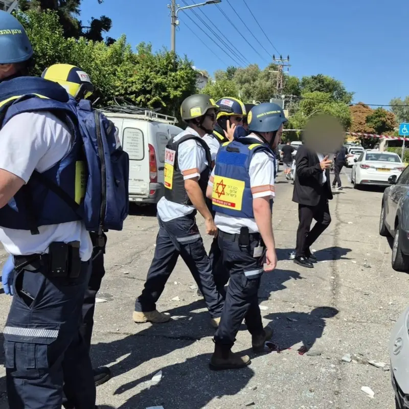 حزب الله يستهدف حيفا برشقة صاروخية (الأكبر منذ بداية الحرب)، وإسرائيل ترفع علمها في مارون الراس