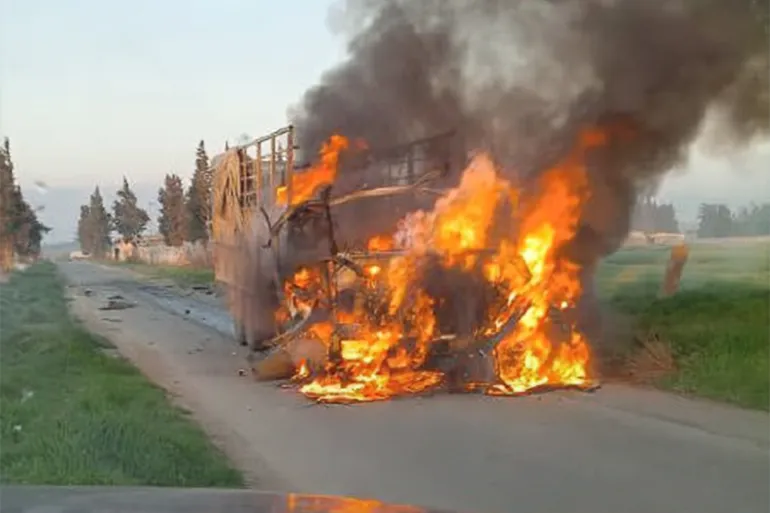 إصابات وحرائق في قصف إسرائيلي على مواقع بحمص وحماة