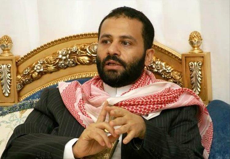 نجل الأحمر يكشف عن تعرض والده لتهديدات إسرائيلية