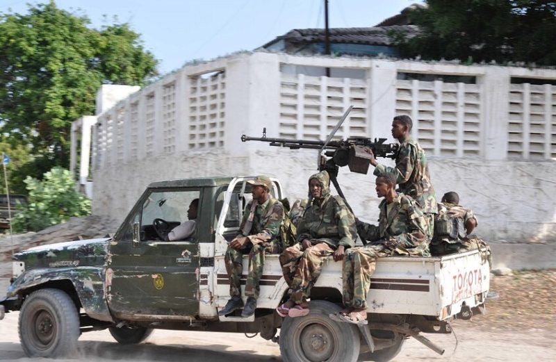 القوات الصومالية تقتل 30 مسلحا من “حركة الشباب” وسط البلاد