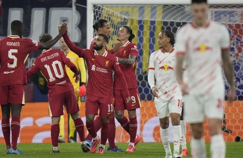 ليفربول ينجز مهمته في ألمانيا