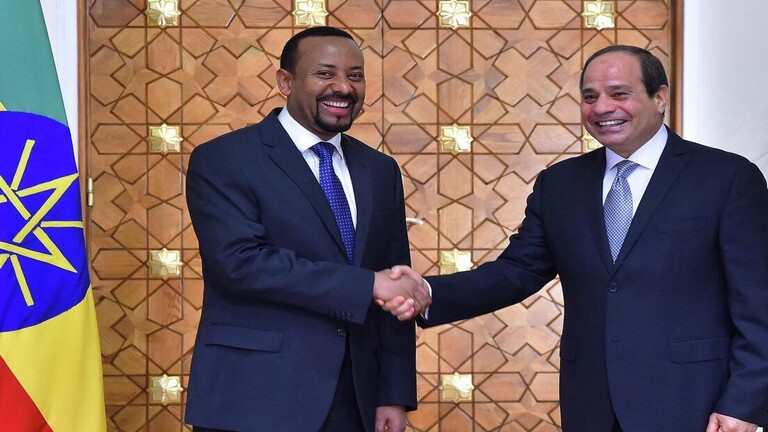 بريكس: مصافحة السيسي وآبي أحمد تثير تفاعلا