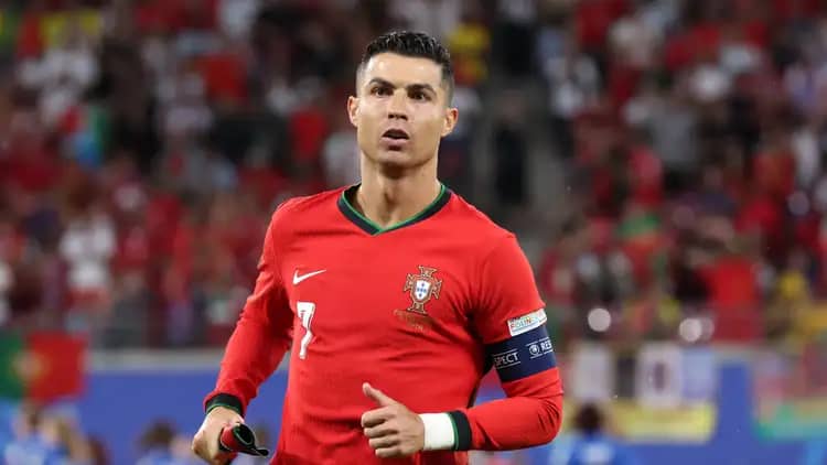 رونالدو يقود بلاده للفوز على بولندا في دوري الأمم الأوروبية 