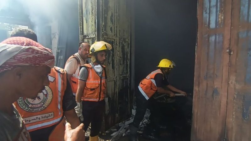 توقف خدمات “الدفاع المدني” كليا بشمال غزة.. والاحتلال يعتقل 5 من طواقمه