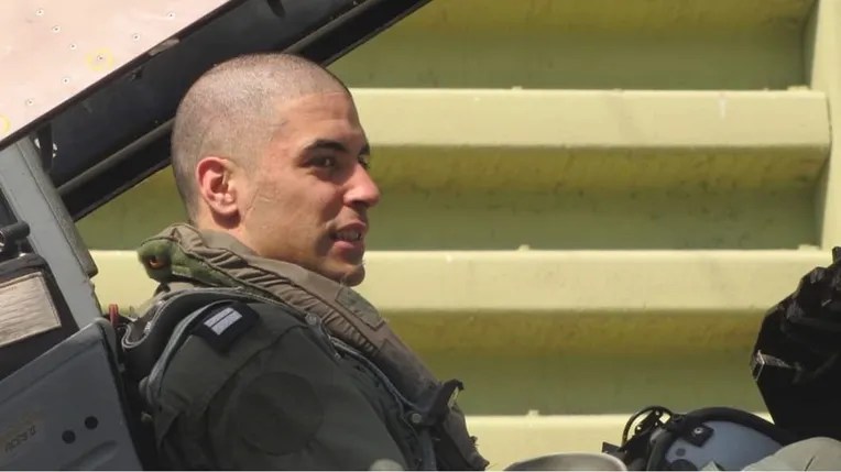 انتحار طيار في جيش الاحتلال والجيش يرفض إقامة جنازة عسكرية له