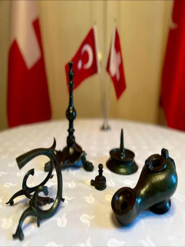 تركيا تستعيد “مصباح علاء الدين” أثرياً عمره 1500 عام