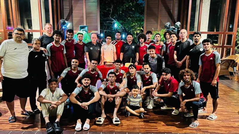 بعثة المنتخب الوطني الأول تحتفي بالذكرى الـ57 لعيد الاستقلال في ماليزيا