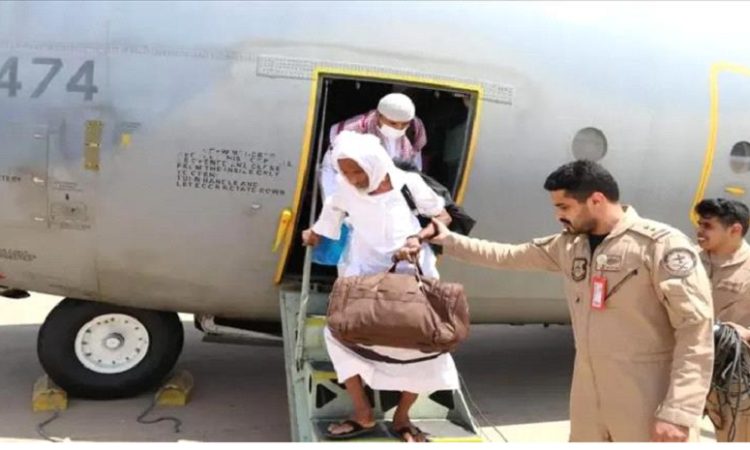 خطة سعودية إماراتية لتهجير أبناء سقطرى