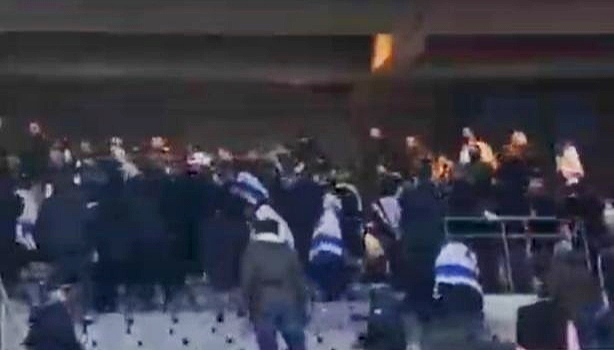 احتجاجات وعنف ضد منتخب الاحتلال في باريس رغم تواجد رئيس “الشاباك”