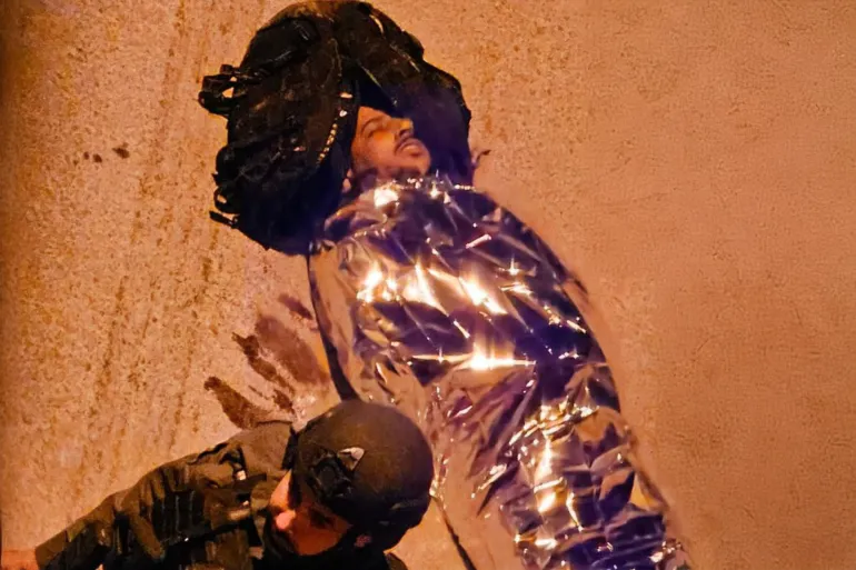 تركته ينزف ..قوات الاحتلال تطلق النار على فلسطيني بزعم تنفيذ عملية دهس قرب القدس