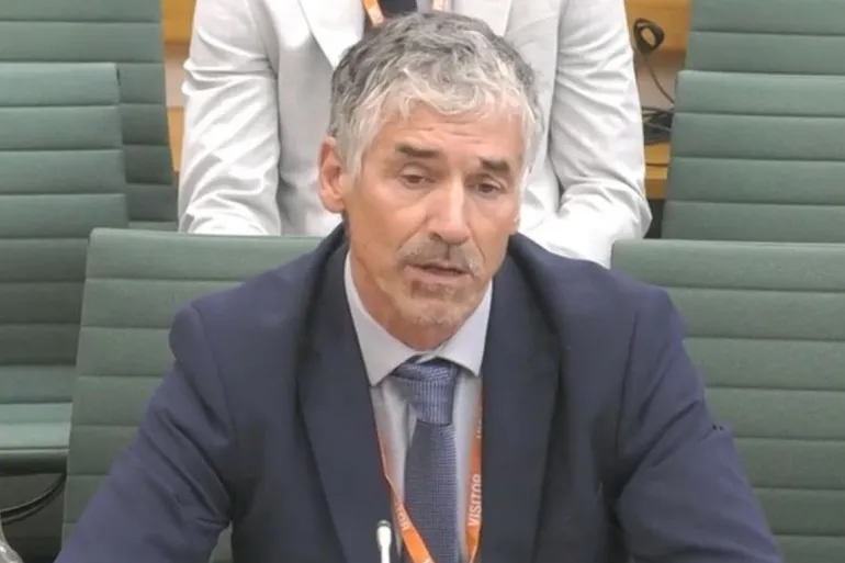 طبيب بريطاني: الطائرات المسيرة الإسرائيلية تستهدف الجرحى في غزة بعد القصف