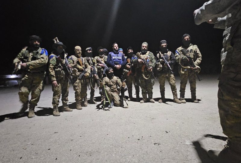 مقاتلو المعارضة يقتربون من حماة.. والنظام يرسل تعزيزات عسكرية لمناطق الاشتباك