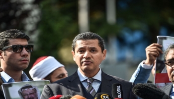 الحكومة اللبنانية تقرر تسليم الشاعر المصري المعارض عبدالرحمن القرضاوي للإمارات