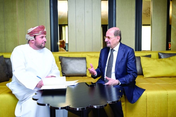 وزير الخارجية.. سلطنة عمان تلعب دورًا محوريًا في جهود تحقيق السلام والاستقرار باليمن