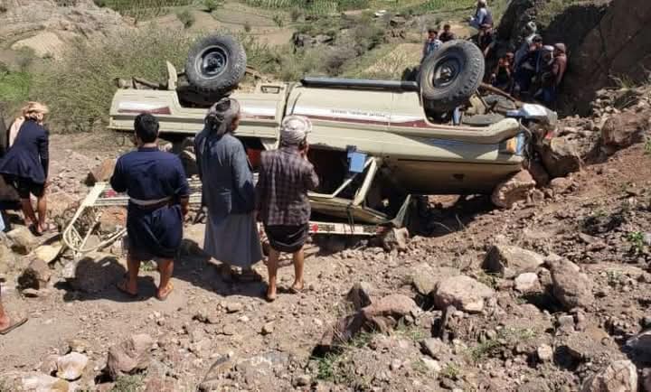 وفاة 3 أشخاص في حادث انقلاب مروع في المحويت