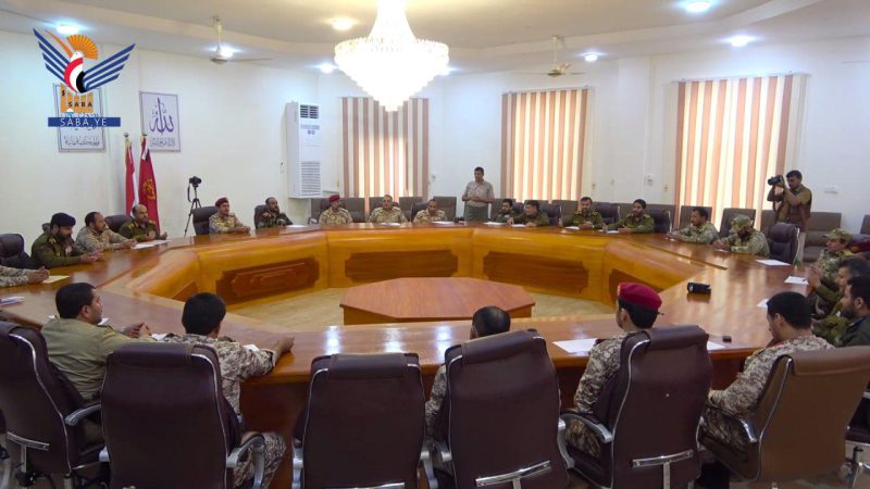 اجتماع عسكري رفيع للحوثيين لمناقشة مواجهة التصعيد الميداني للحكومة الشرعية