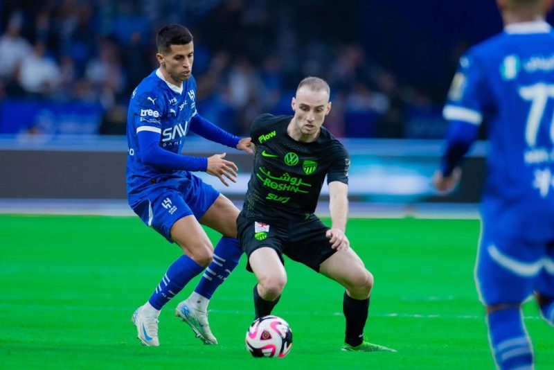 الاتحاد يُطيح بالهلال في كلاسيكو مجنون بركلات الترجيح