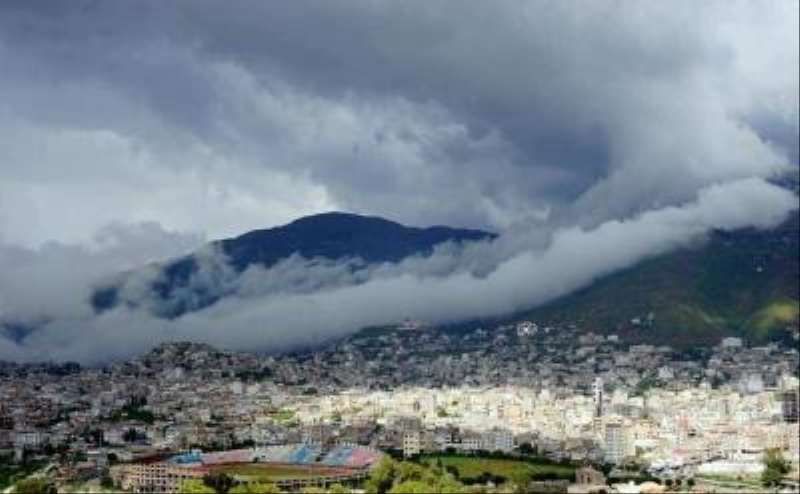 فلكي يمني يحذر من موجة برد قارس تجتاح عدداً من المحافظات اليمنية