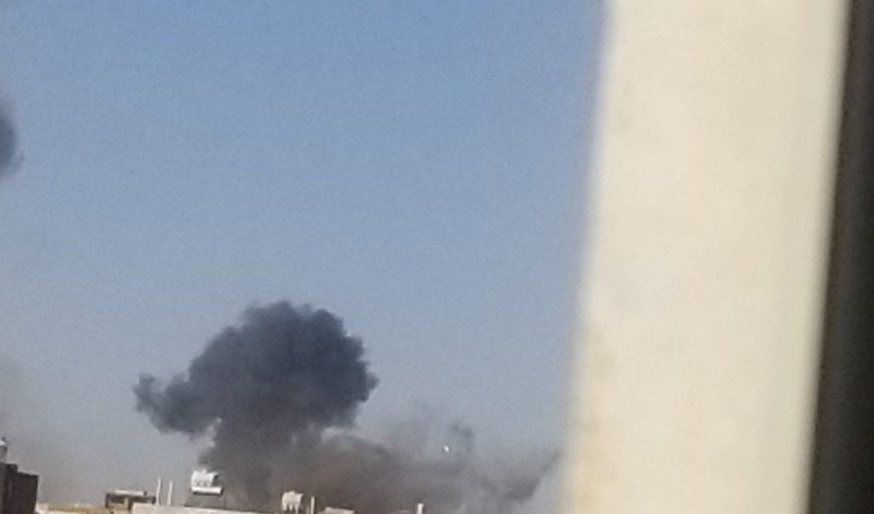 استشهاد مواطن وإصابة آخرين في غارات جوية استهدفت الحديدة