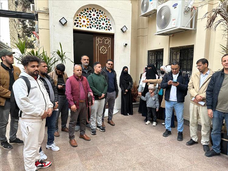 الطلاب اليمنيون في مصر يواصلون احتجاجاتهم للمطالبة بصرف مستحقاتهم المتأخرة منذ سنوات