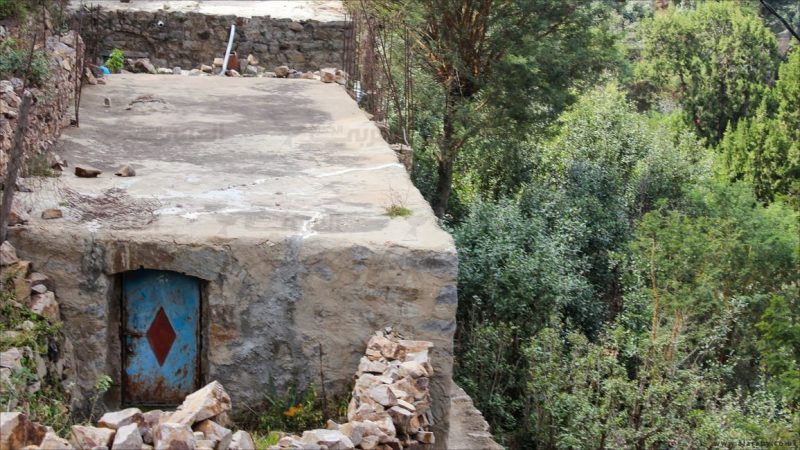 السقايات.. وسيلة تخزين المياه الأهم في ريف اليمن