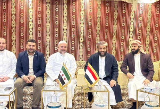 وزير الأوقاف والإرشاد يستقبل وفدا سوريا من الإدارة الجديدة