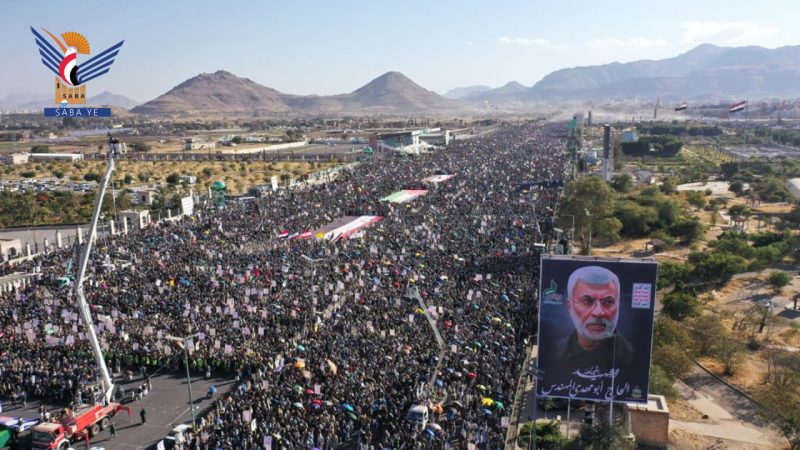 صنعاء.. مظاهرة مليونية تضامنا مع فلسطين وتنديدا بالعدوان الثلاثي على اليمن
