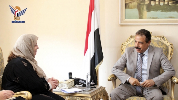 “الغذاء العالمي” يتعهد بمواصلة عمله في صنعاء وإنجاز خطة مشاريعه للعام الجاري 