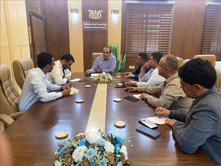 وزير الصحة يترأس اجتماعاً فنياً لمتابعة الاشتراطات الصحية للحجاج والمعتمرين