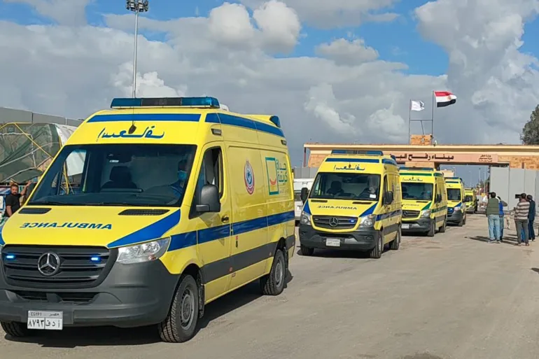 دفعة جديدة من جرحى غزة تغادر عبر معبر رفح لتلقي العلاج في مصر