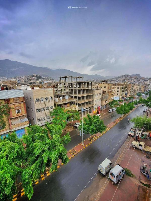 جريمة هزّت تعز ..طفل يطعن والدته في منطقة بصينة