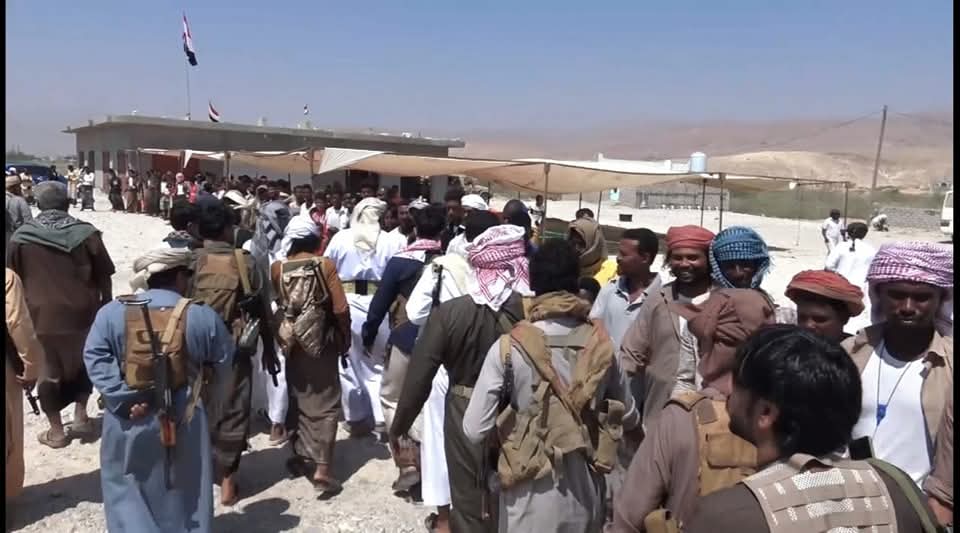الشيخ الحريزي يزور مديريات المهرة الغربية ويؤكد على مواجهة الاحتلال بكل الوسائل