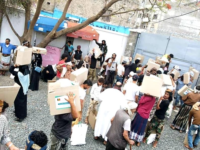 تعز تستعد لاستقبال طوق النجاة: مساعدات غذائية تنطلق الأسبوع القادم!.