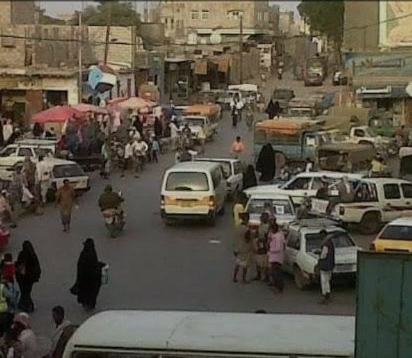 مطالبات بالشفافية في إدارة إيرادات لحج بعد فشل مليشيا الانتقالي في إدارة المحافظة