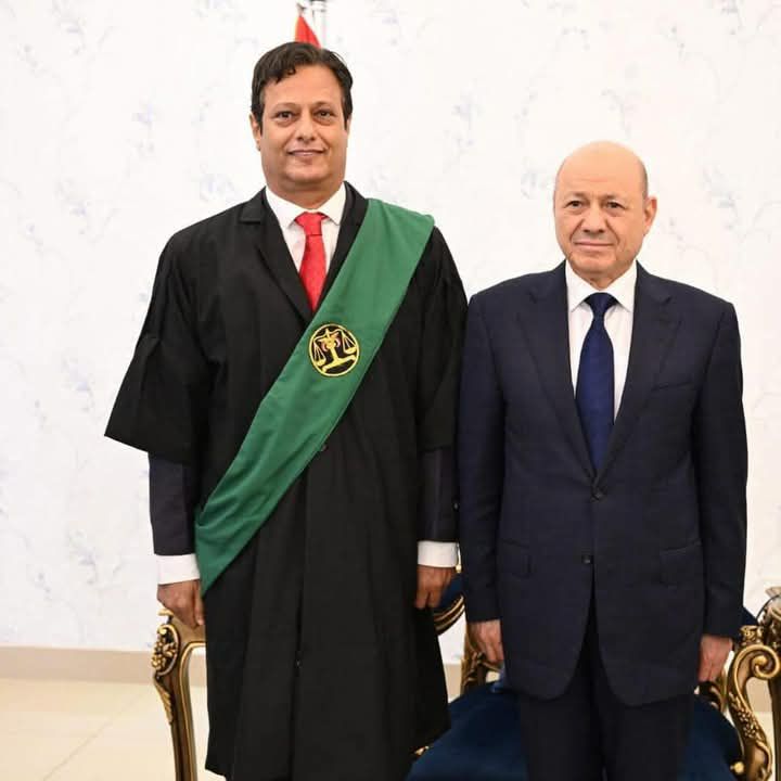 قاضٍ في المحكمة العليا يطرح مبادرة عاجلة لإنقاذ الاقتصاد اليمني