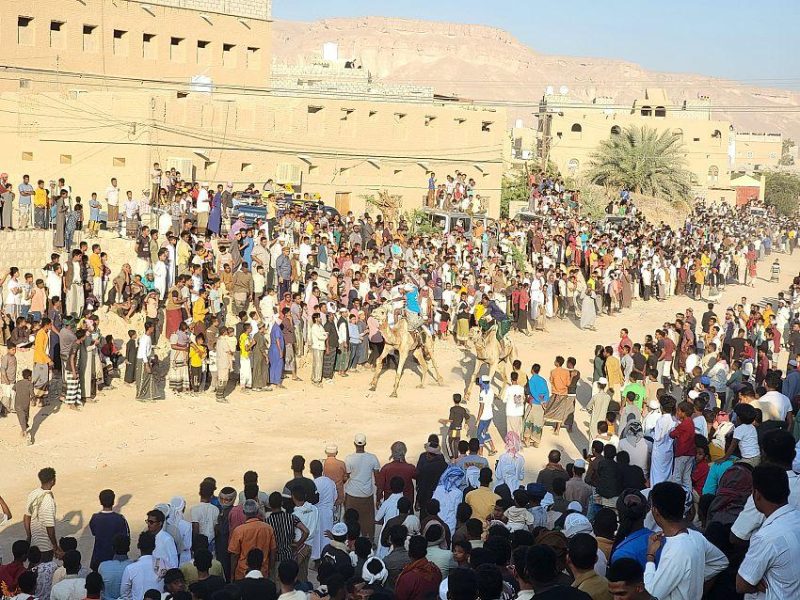 تريم.. مشاركة واسعة في فعاليات سباق الهجن السنوي