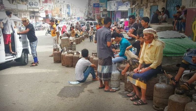 اتهامات بـ”افتعال أزمة غاز” تضرب عدن ومحافظات جنوبية.. صحفيون يكشفون عن “مخطط فساد”