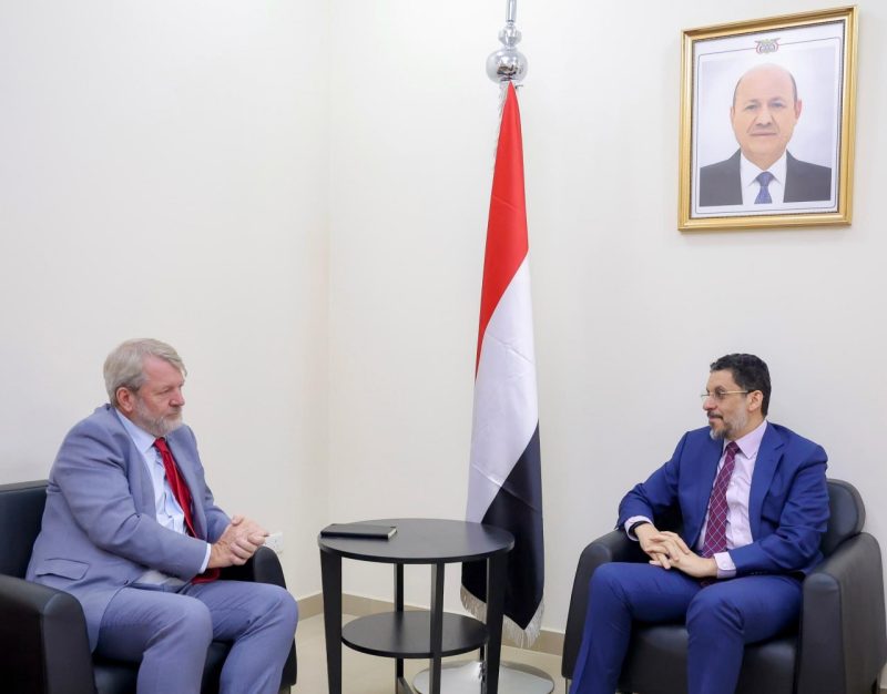الحكومة تعلن استعدادها لتقديم التسهيلات للمنظمات لنقل مقراتها وعملها إلى عدن
