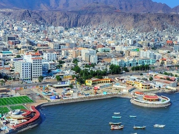 عدن: مليشيا “العاصفة” تعتقل عدد من أبناء كريتر بعد مشاركتهم في الاحتجاجات الشعبية