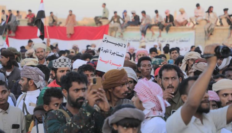 المهرة تشهد أسبوعًا من الاحتجاجات المتصاعدة ضد القوات الأجنبية و مليشيا “درع الوطن”