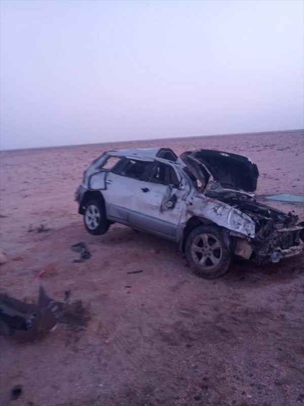 “حادث مروري مروع على الخط الساحلي شرق أحور يُودي بحياة الدكتور صالح عبدالله الخطيب.”