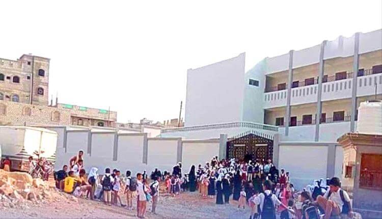 عدن: إضراب المعلمين يُهدد مستقبل طلاب الثانوية العامة.