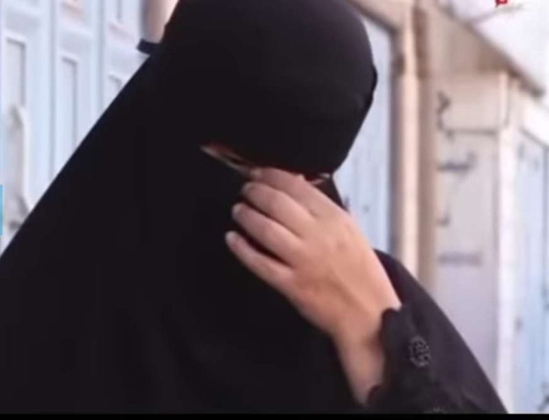 معلمة في عدن: حلمي أن يأكل أطفالي الدجاج مرة واحدة في الأسبوع.