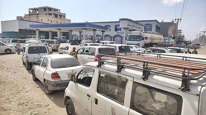أزمة الغاز في شبوة: قرار بمنع تركيب أنظمة الغاز للسيارات يثير الجدل.