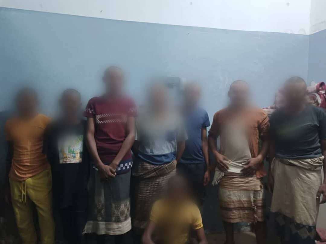 عدن : تشهد انفلاتًا أمنيًا متصاعدًا مع انتشار الجريمة والمليشيات المسلحة.