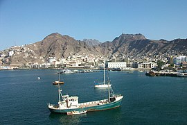 قائد عسكري يستولي على فيلا تعود لامرأة هندية في عدن.